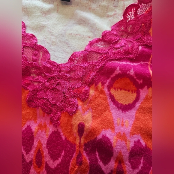 Jones New York Signature Ikat Print Tunic Top Medium Pink Orange Lace Neck - Picture 2 of 10